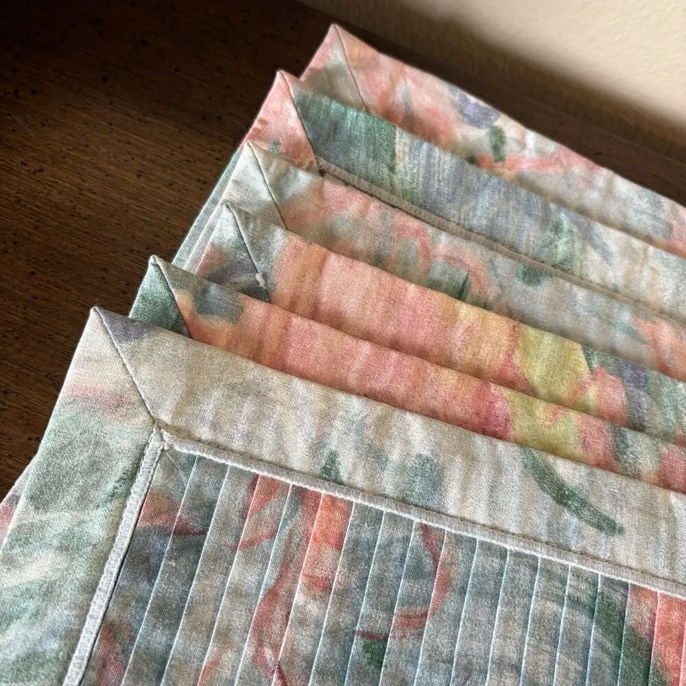 Vintage Pastel Floral Pleated Placemats 80s 90s Decor Cottage Core Shabby Chic